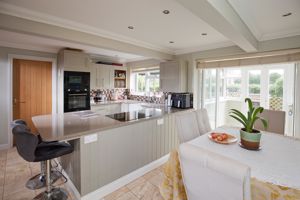 Kitchen- click for photo gallery